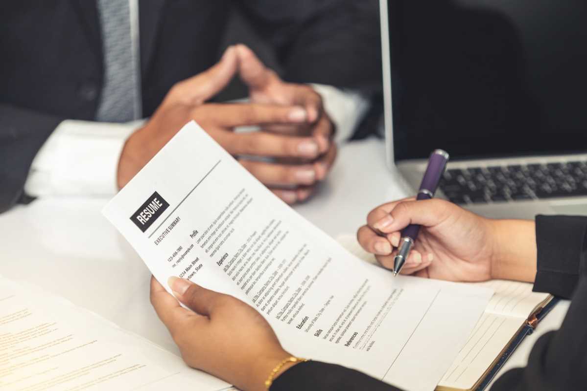 5 Resume Essentials for Breaking Into the Sustainable Energy Industry