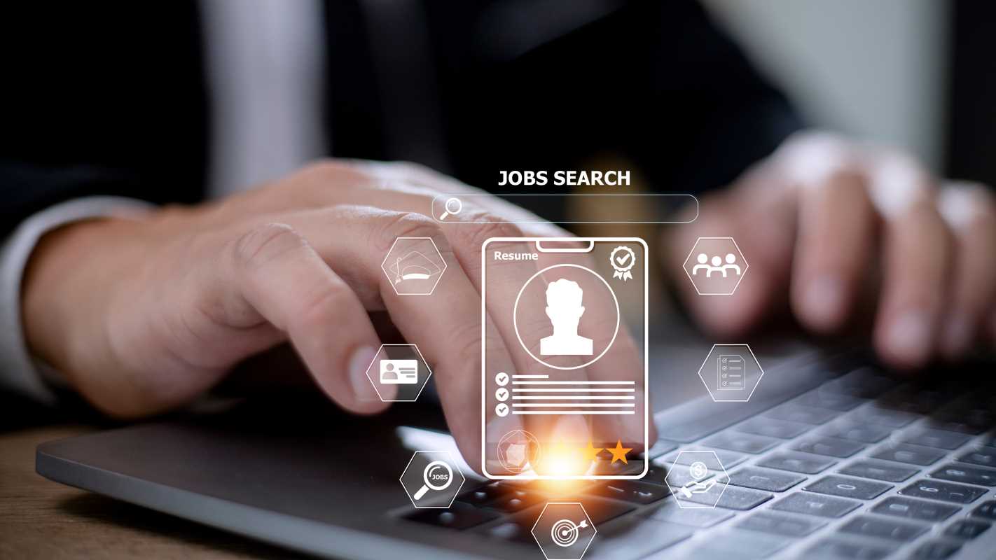 6 Resume Strategies for Professionals Switching from Corporate to Startups