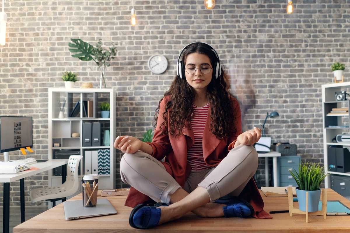 Set Mindfulness Breaks into Your Corporate Schedule